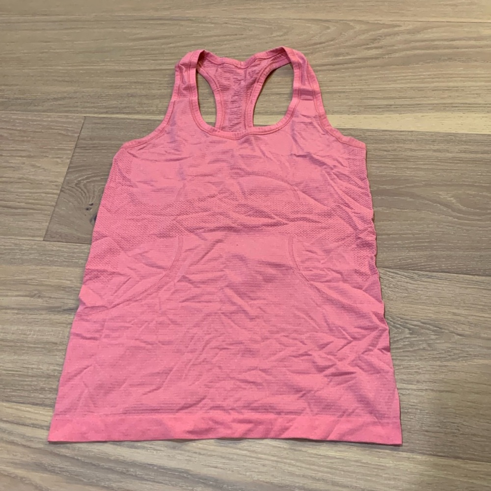 Lululemon tank